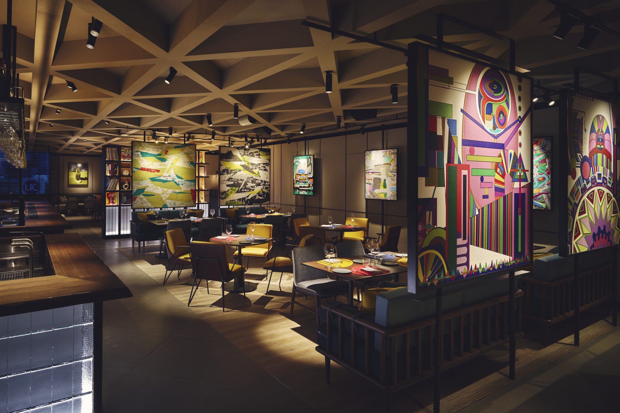 Dining room at Gallery 11, Kimpton Shinjuku Tokyo, showcasing a vibrant art-led interior informed by comprehensive market research, concept development, and interior design by Social F+B.